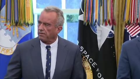 HISTORIC DAY 💥 RFK Jr. marks the end of Gain of Function Research