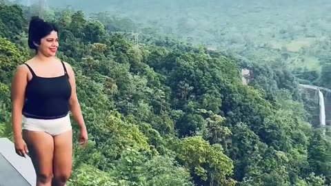 ඇල්ල😍 #shorts #mountains #srilanka #travel #villa #travelwithhusband