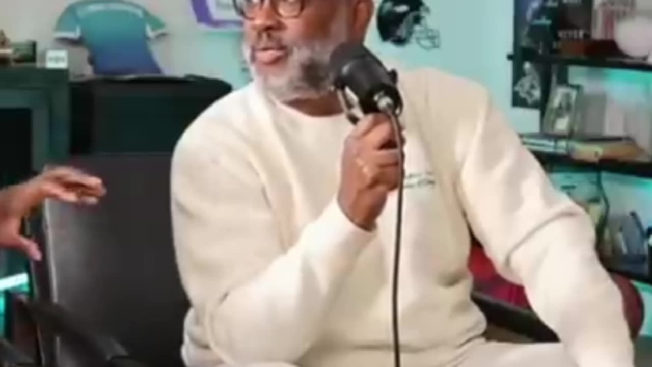 The Bro Nod is meaningless 🤷🏿‍♂️