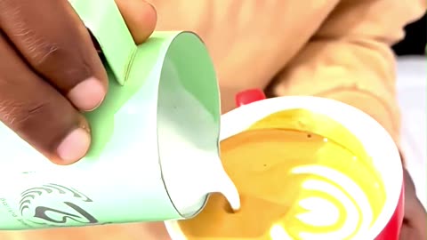 How to make tulip latte art #coffee #coffeeart #espressoyourself #barista #espressolover