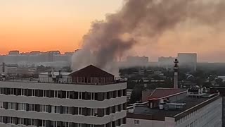 🔥 In Balashikha (Moscow region), the warehouse that burned today is still smoldering.