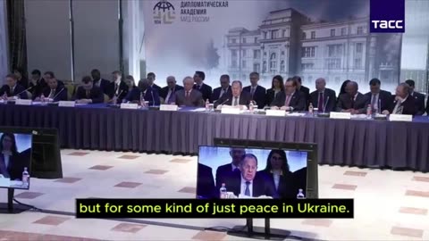 Lavrov: a UE está num frenesim militarista