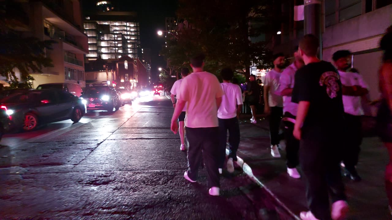 【4K】Late Night 🔥 Downtown Toronto Nightlife Canada 🇨🇦