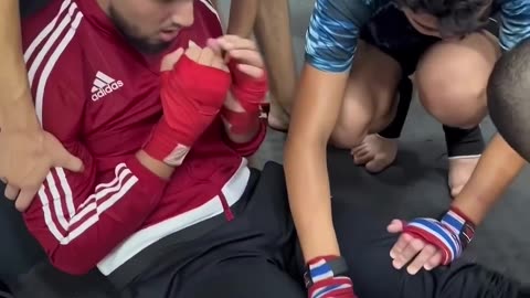 This Is What REAL Kickboxing Training Looks Like 😳