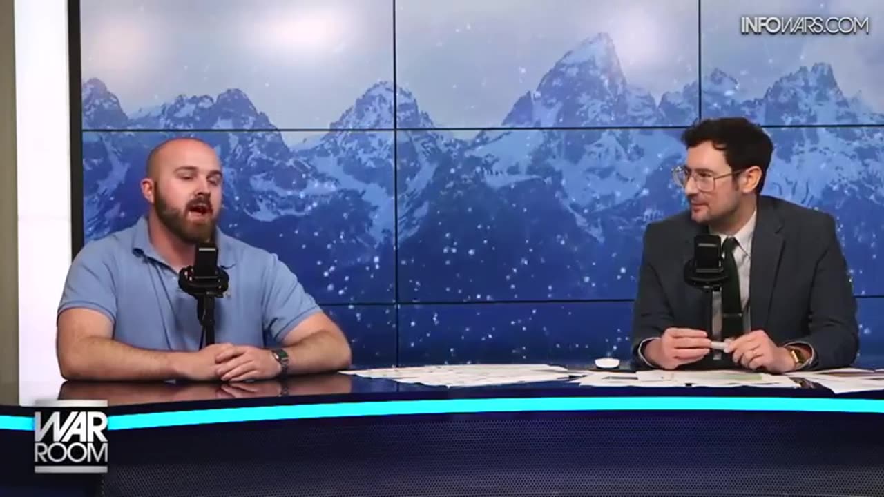 INFOWARS WAR ROOM [FULL] Monday 12/22/25• DHS Christmas Special $$$$ for Illegal Aliens Who Self-Deport