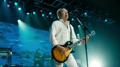 Blue Morning, Blue Day - Foreigner (live)