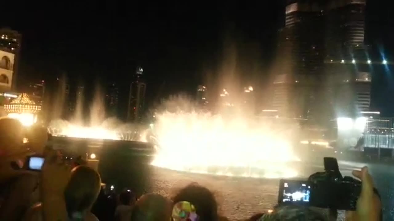 Burj ul Khalifa Dancing Fountains