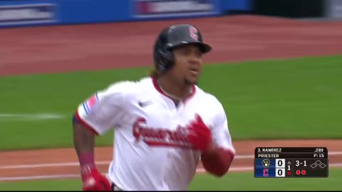 MLB José Ramírez gets the @CleGuardians on the board early with his 7th homer of the season 😎