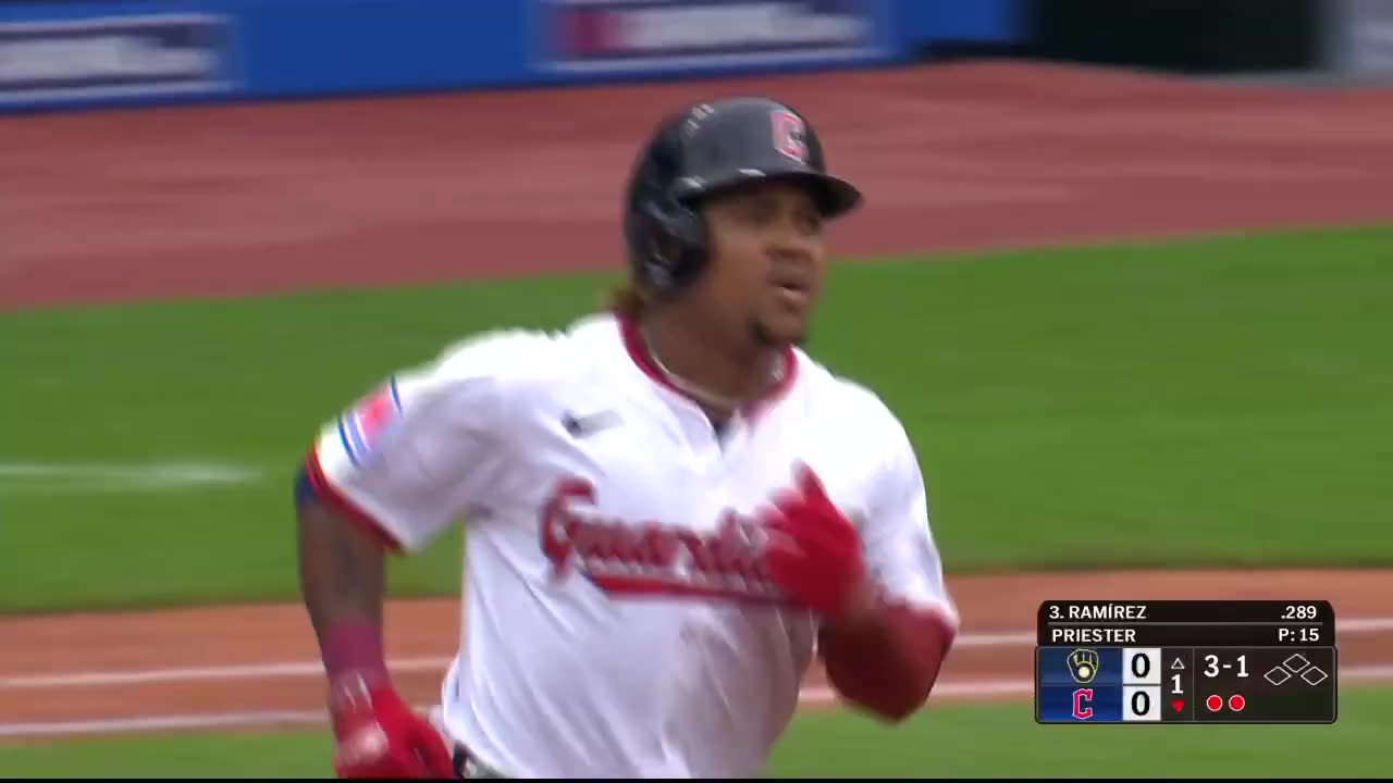 MLB José Ramírez gets the @CleGuardians on the board early with his 7th homer of the season 😎