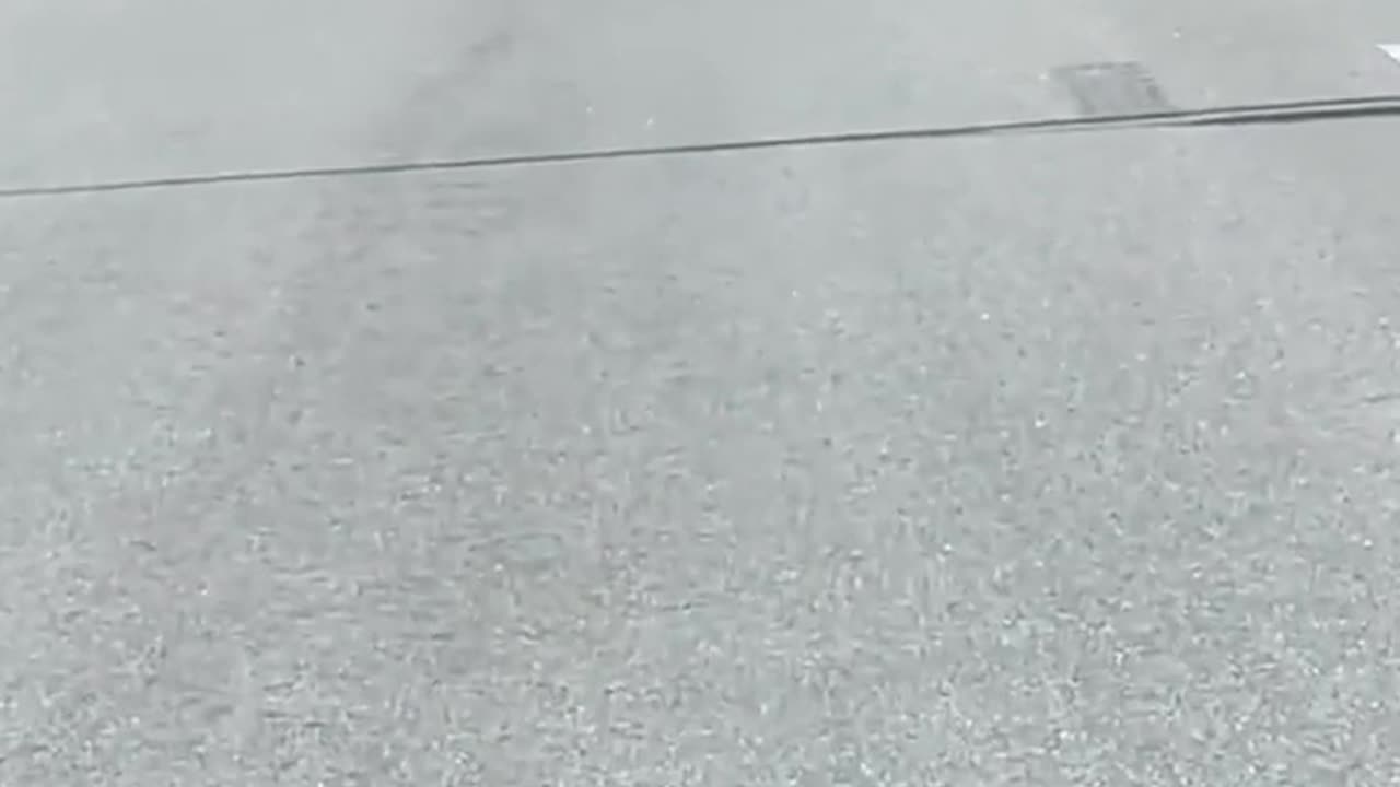 “ Tough guy tries some road raging in Melbourne, Australia.”