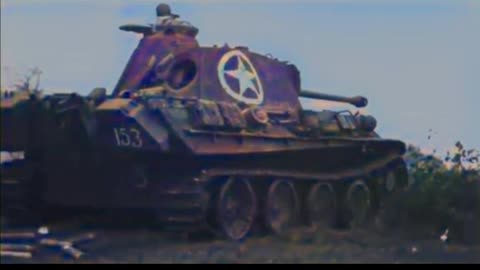 1944 Panther tank recovered 🇺🇸 Troops secure abandoned vehicle 🛠️ #Colourized
