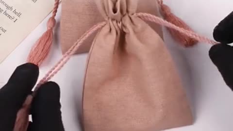 Eco-Friendly Cotton Drawstring Pouches for Jewelry & Accessories