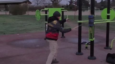 « Tiens-toi droit, avance avec honneur. Le cœur d’un guerrier bat plus fort quand il protège...