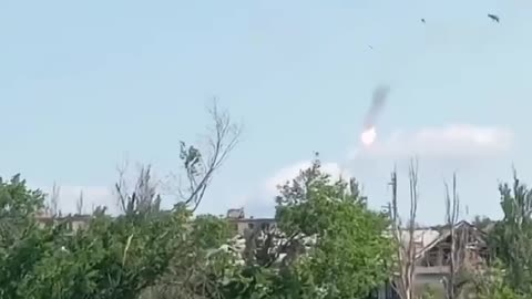 🇷🇺💥 Russian Su-25 Shot Down Near Soledar