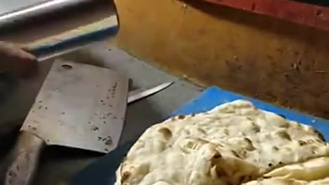Tandoori Roti Magic: From Dhaba Flames to Your Plate! 🍞🔥