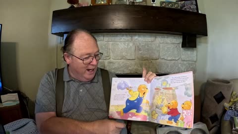 The Berenstain Bears Gifts of the Spirit Helping