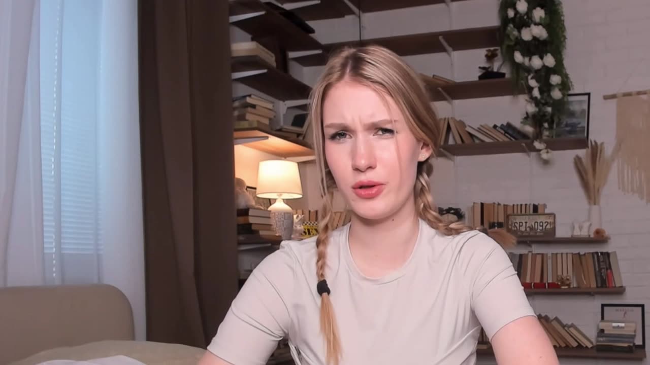 Keep staring… I like the attention 😘