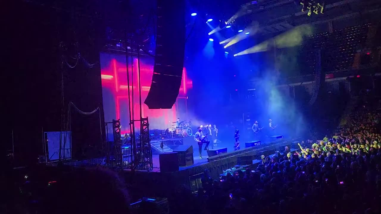 Ice nine kills ( live)