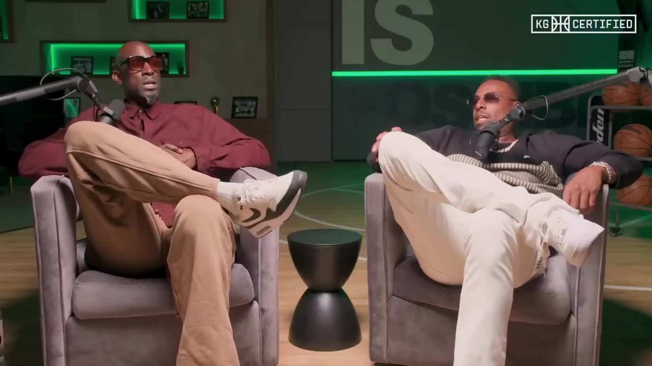 Kevin Garnett says Lebron is FAKING a Sciatic Injury