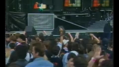 Guns N' Roses - It's Allright = Black Sabbath Rare Cover Live 1992 Paris