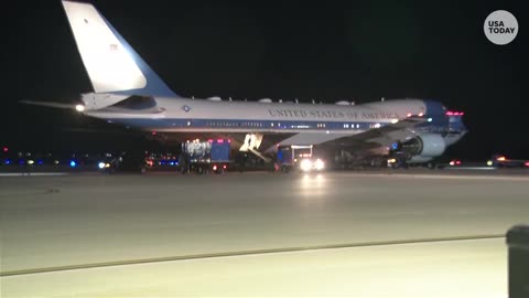Air Force One Turns Back Ahead of World Economic Forum Trip
