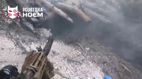Intense Footage of Ukrainian Soldiers Clearing Bunkers