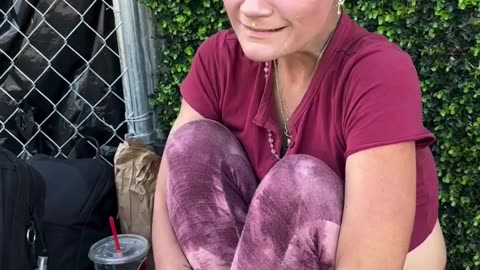 Millionaire blessed homeless lady with $30,000 and she cried with tears.hd