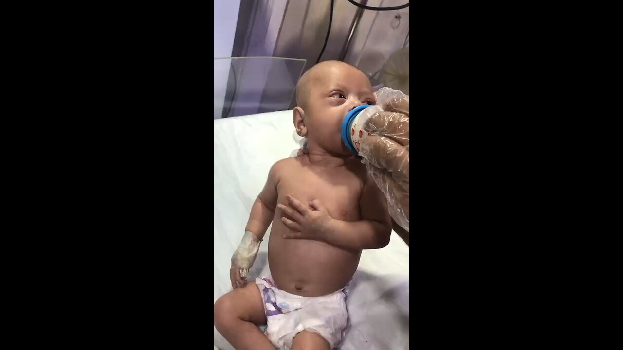 newborn baby is hungry