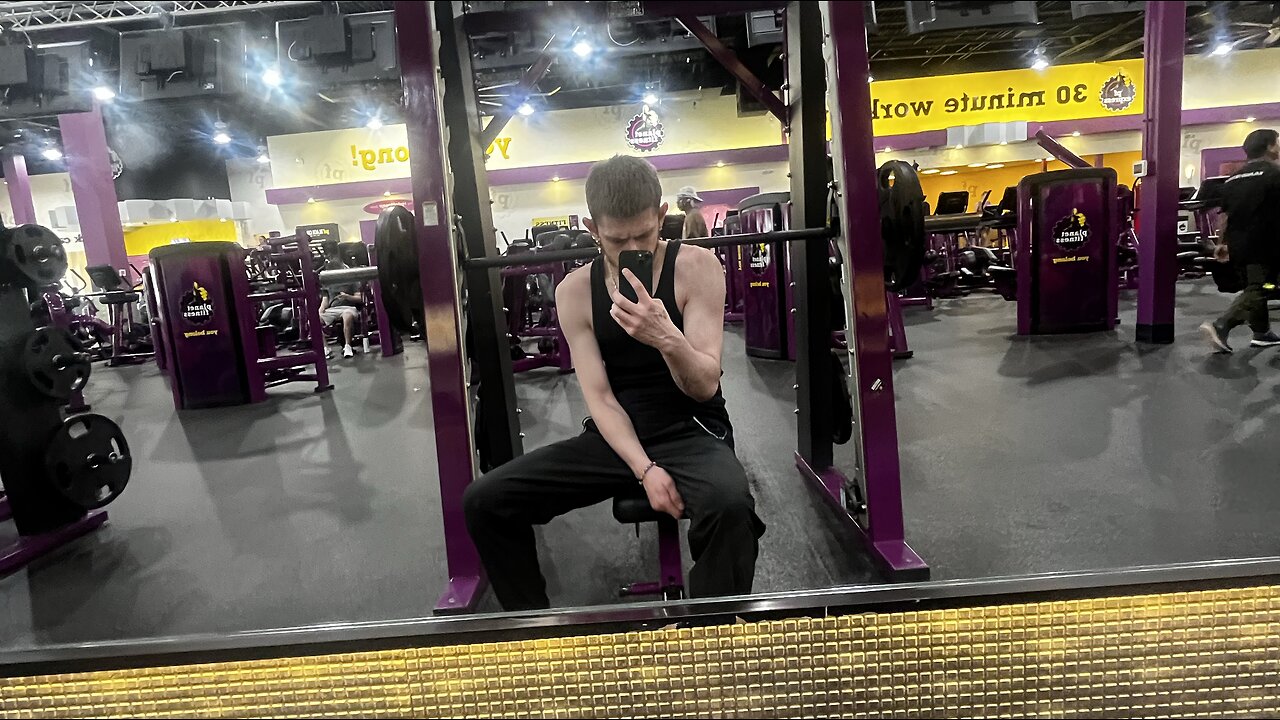 GYM + LUNCHDATE W STREAM (homeless streamer)