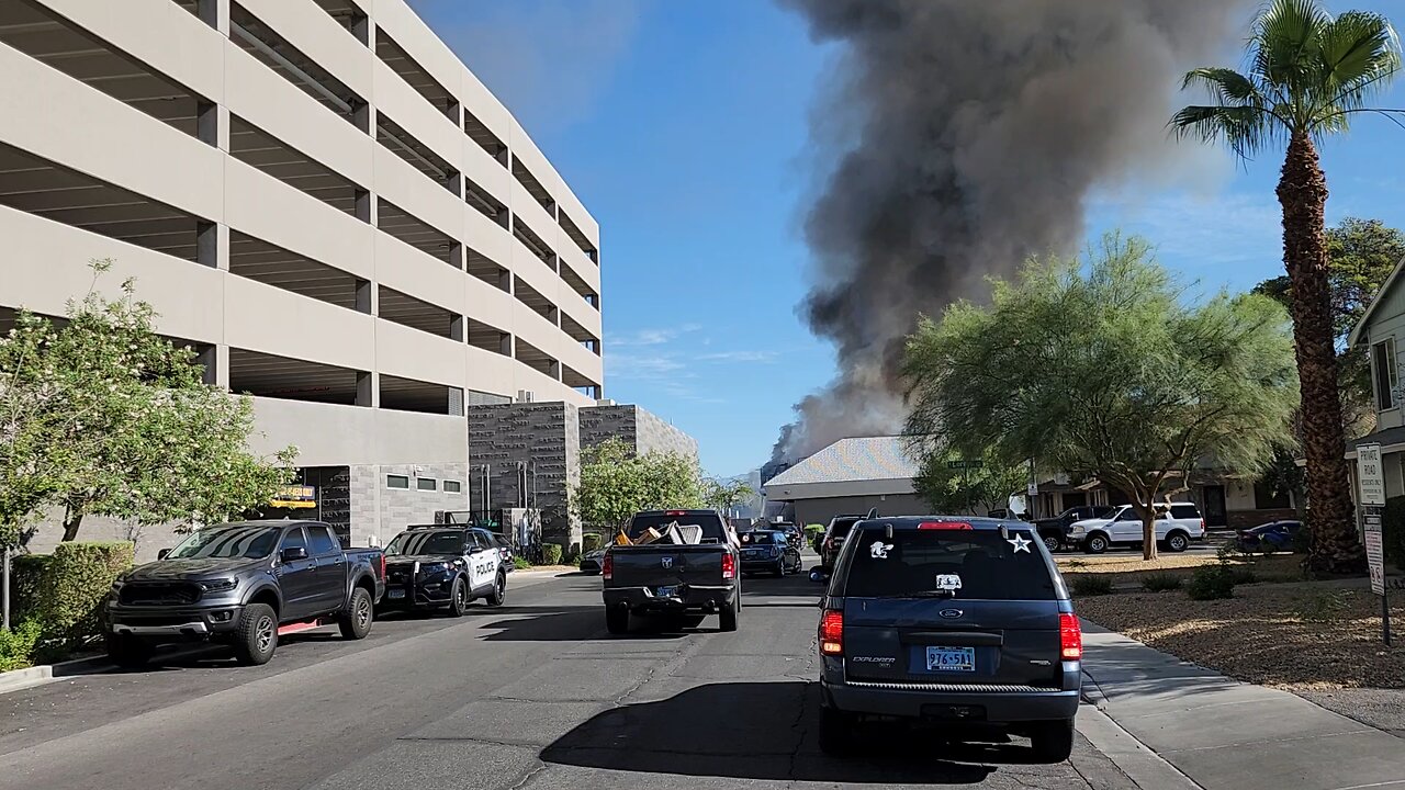 Las Vegas Fire Destroys Businesses Near UNLV