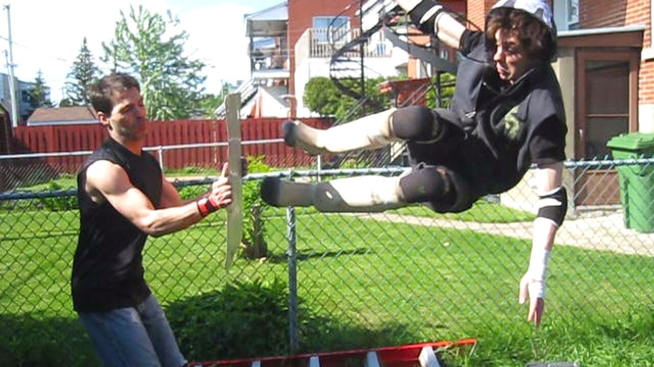Ric Roberts (c) VS David Storm {CHW Championship} Backyard Wrestling