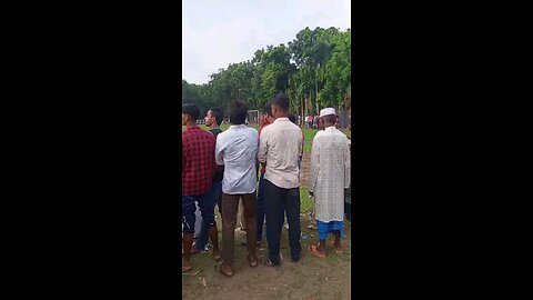 कौन है बै