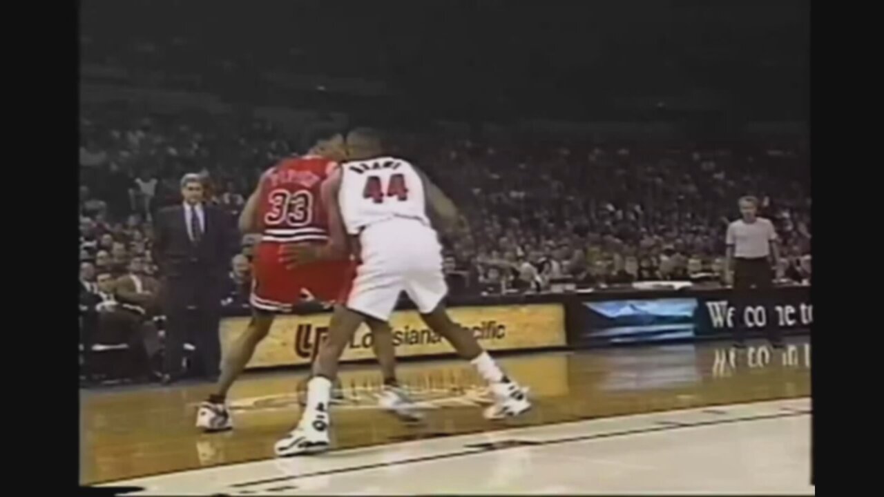 Scottie Pippen 26 Points 8 Ast @ Trail Blazers, 1994-95.
