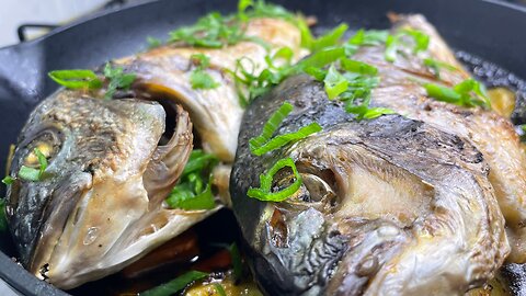 🐟 Baked Hake on a Bed of Vegetables 🥔🥦🥕🌶️