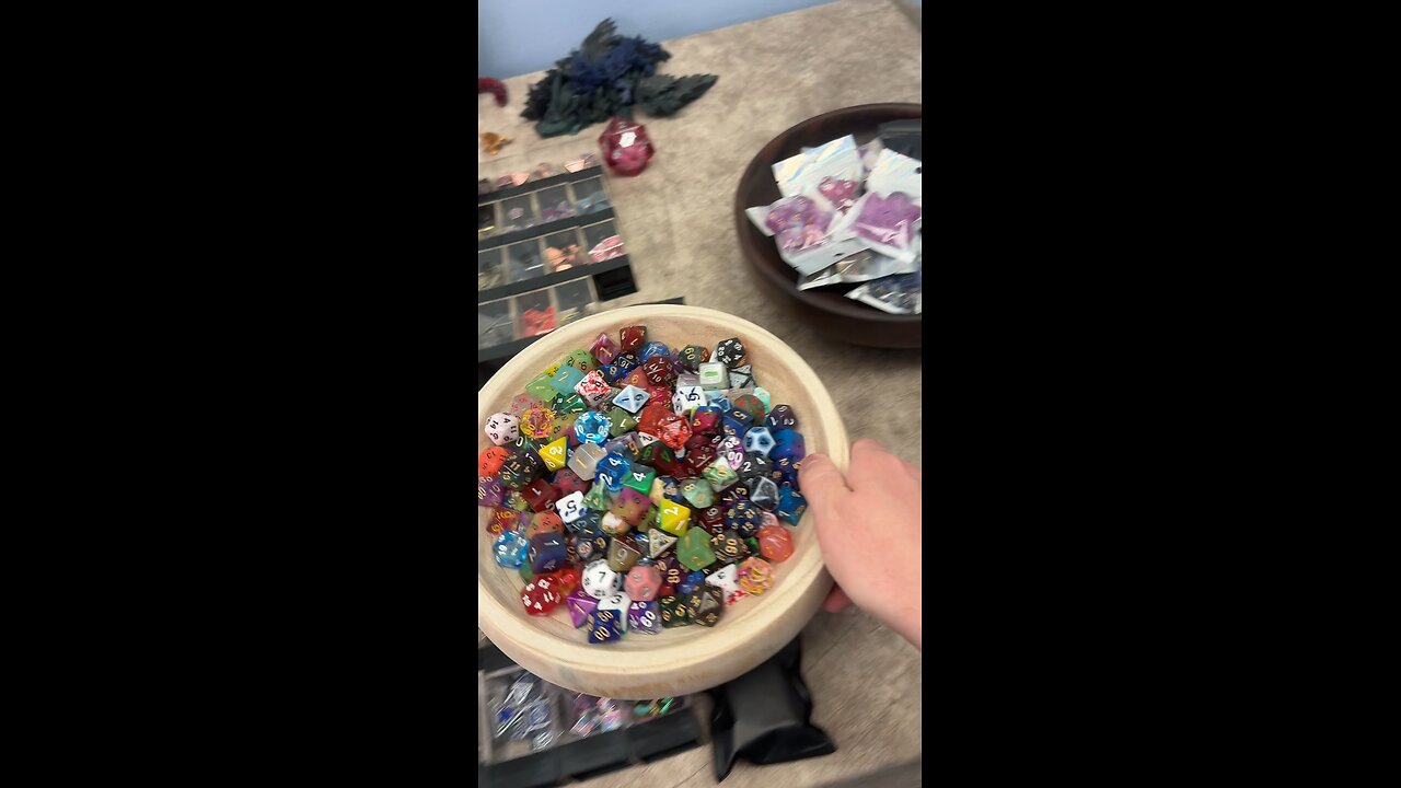 3 simple scoops, 1 full set scoop & 1 roll for solid for Brock B!!!!! #16674 #dice #scoops #dnd