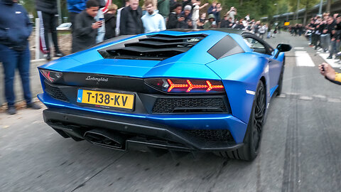 Lamborghini Aventador LP740-4 S with Custom exhaust - Revs, Accelerations & Flames!