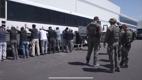 🇺🇸🇰🇷 ICE released video of Korean workers in Georgia’s Hyundai/ LG battery plant