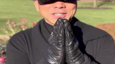 20221120文贵先生GETTR¹： #战友：抱团取暖，不乱花钱、幻想、投机、道听途说！一定要沉住气，等到浪平静下来，再拿你所需要的东西！拥有强大政治经济实力的人，