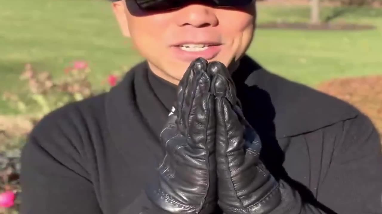 20221120文贵先生GETTR¹： #战友：抱团取暖，不乱花钱、幻想、投机、道听途说！一定要沉住气，等到浪平静下来，再拿你所需要的东西！拥有强大政治经济实力的人，