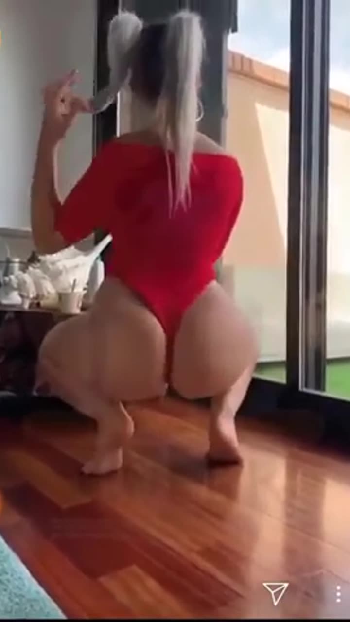 Twerking HOT Homegirls and College Fresh