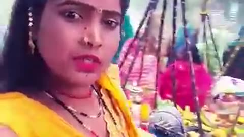 दुनिया के छठी माई सब कुछ दे दो