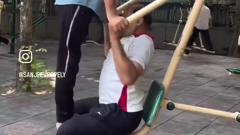 🤣🏋️‍♂️ Uncles' Synchronized Workout is GOALS! | FunFM