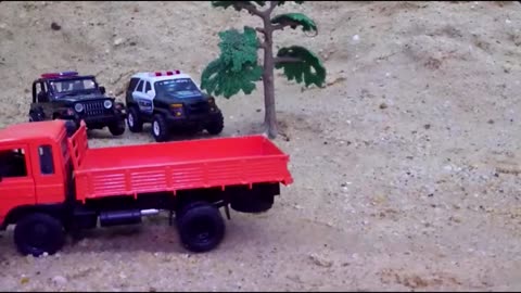 Toy Car Rescue: Excavator Helps Dump Truck in Trouble!