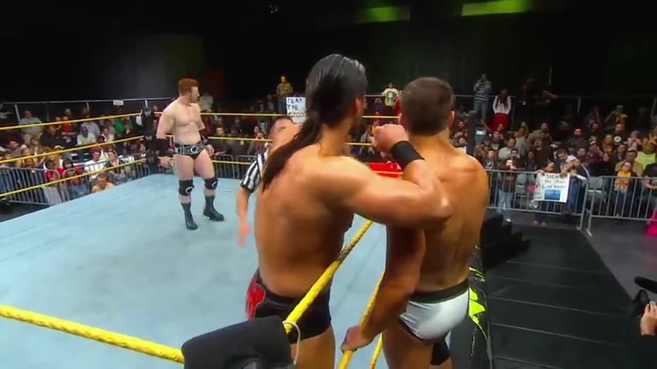 (2011.12) Cody Rhodes & Drew McIntyre vs Daniel Bryan & Sheamus - NXT Pilot - WWE