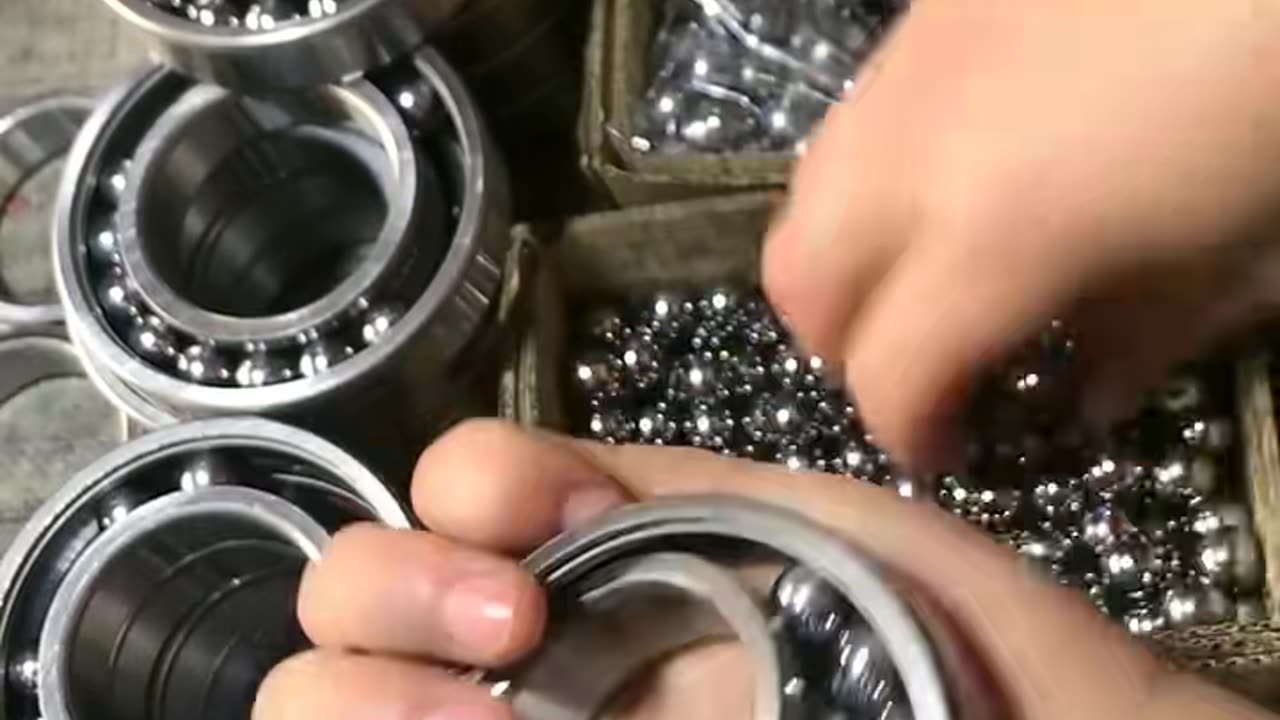 🤯 Watch This Machine in Action! | FeedMyCuriosity