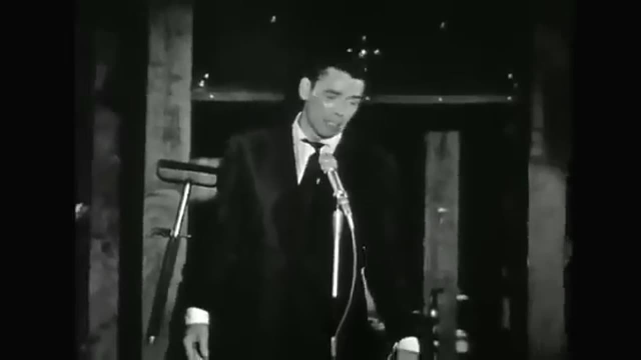 Jacques Brel: Concert in The Pillar House Hotel, in de City Bergen,Netherlands.
