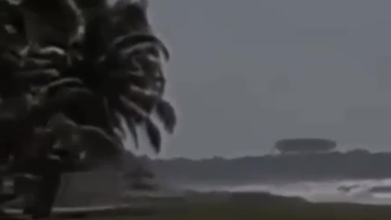 👽