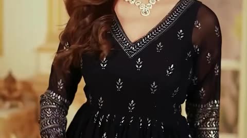 Understated Glamour | Black Ethnic Wear by Mirraw