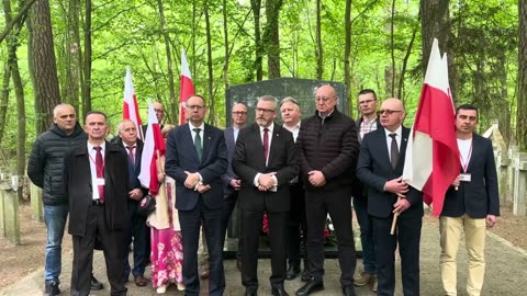 Las Ościsłowski, miejsce uświęcone krwią Polaków pomordowanych przez Niemców! 🩸🇵🇱 14 czerwca obchodzimy Narodowy Dzień Pamięci Ofiar