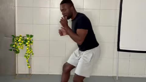 FOOTWORK CAN’T TOUCH THIS! 🥊 Footwork That Leaves Opponents Frozen 🧊🔥Want to move like a champ